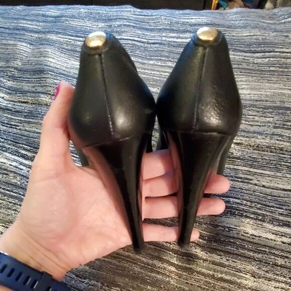 Black Michael Kors heels size 7 - Picture 8 of 9